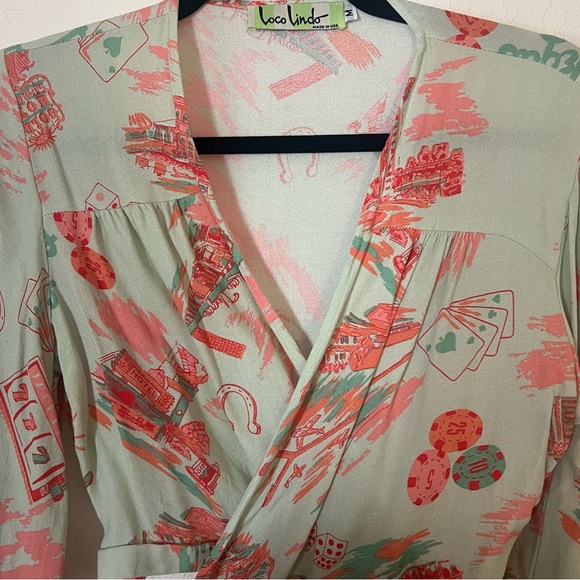 Loco Lindo Vegas Wrap top - Picture 3 of 6